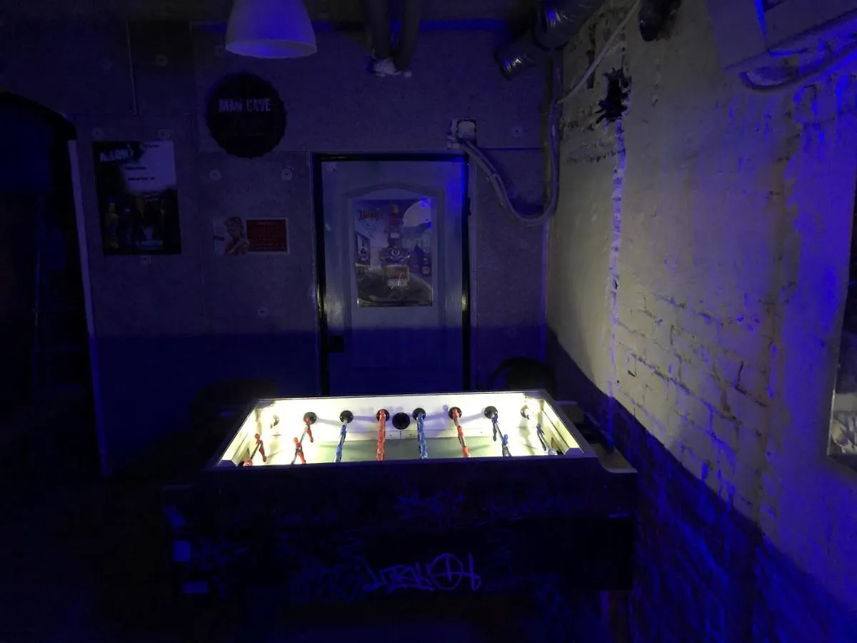 アパート Whole Basement Former Pub2 For Stag Do, Men'S Cave ブダペスト ハンガリー